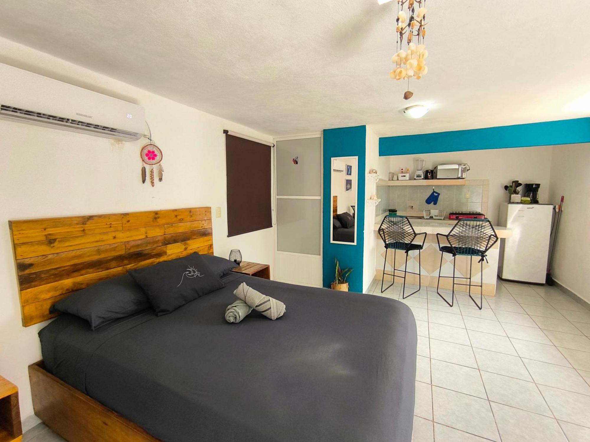 Equipped Yaxkin On Downtown, 3 Blocks Away From Sea, Close To Restaurants * Cozumel